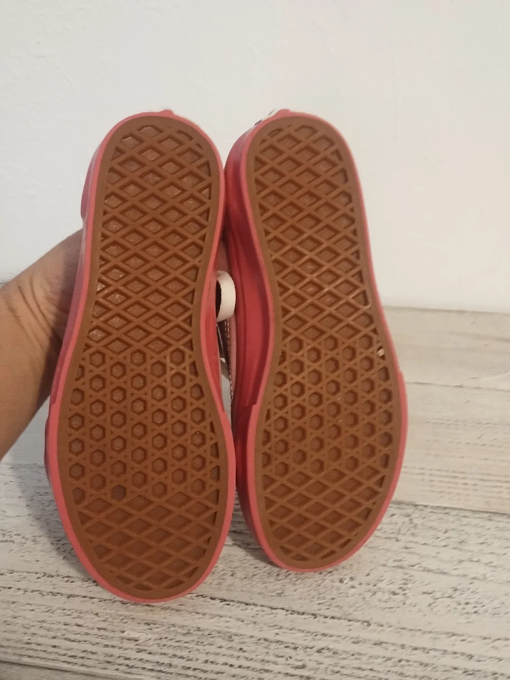 VANS Kids Old Skool Glossy Sidewall Trainers  Pink Size 3 usa/ 2.5 UK